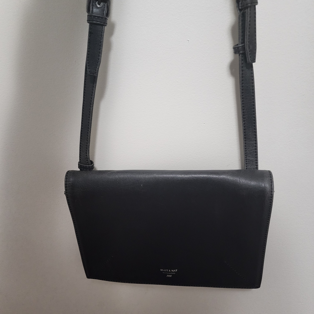 Matt & Nat Black Crossbody Bag